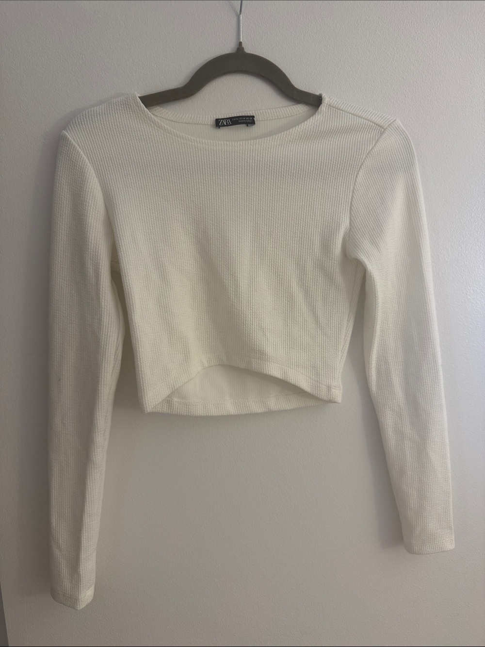 Zara White Ribbed Long-Sleeve Cropped Top